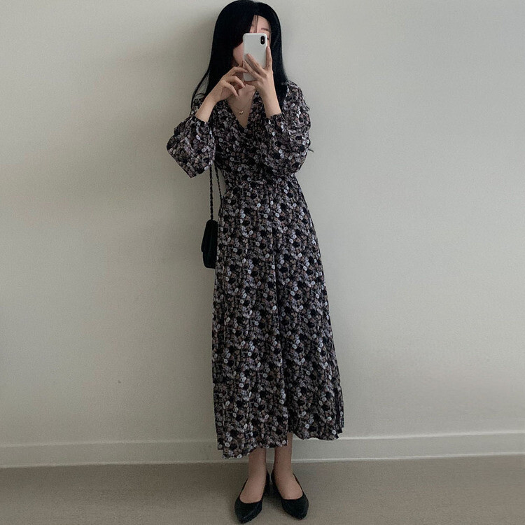 シフォンVネックフラワーロングワンピース ブラック