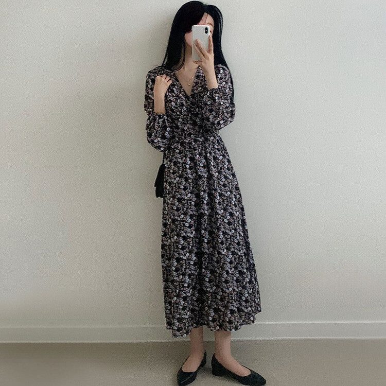 シフォンVネックフラワーロングワンピース ブラック