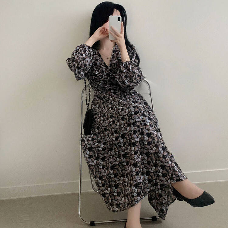 シフォンVネックフラワーロングワンピース ブラック