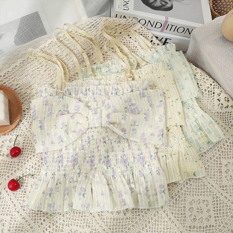 フラワーパターンリボンキャミソール