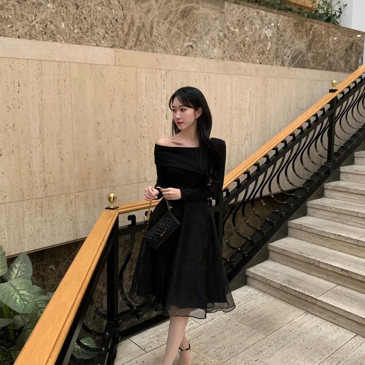 シフォンアンバランスオフショルダーロングワンピース ブラック