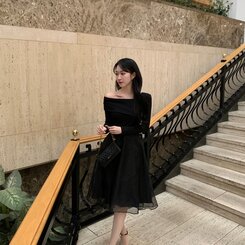 シフォンアンバランスオフショルダーロングワンピース ブラック