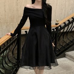 シフォンアンバランスオフショルダーロングワンピース ブラック