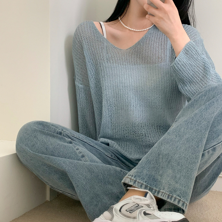 シースルーVネックルーズフィットニット8色 SKY BLUE