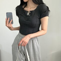 ピンタックスナップオフショルダークロップTシャツ5色 CHARCOAL