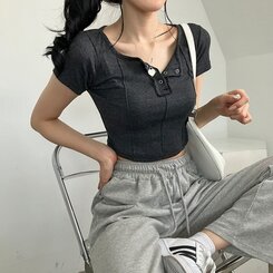 ピンタックスナップオフショルダークロップTシャツ5色 CHARCOAL
