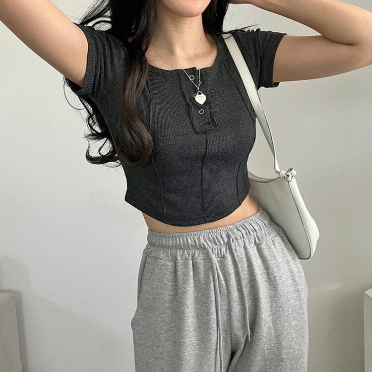 ピンタックスナップオフショルダークロップTシャツ5色 CHARCOAL