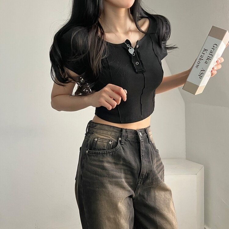 ピンタックスナップオフショルダークロップTシャツ5色 BLACK