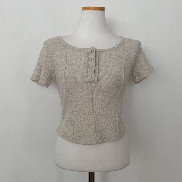 ピンタックスナップオフショルダークロップTシャツ5色