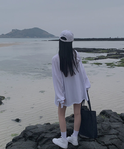 スリットオーバーフィットトレーナー ホワイト