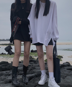 スリットオーバーフィットトレーナー ブラック