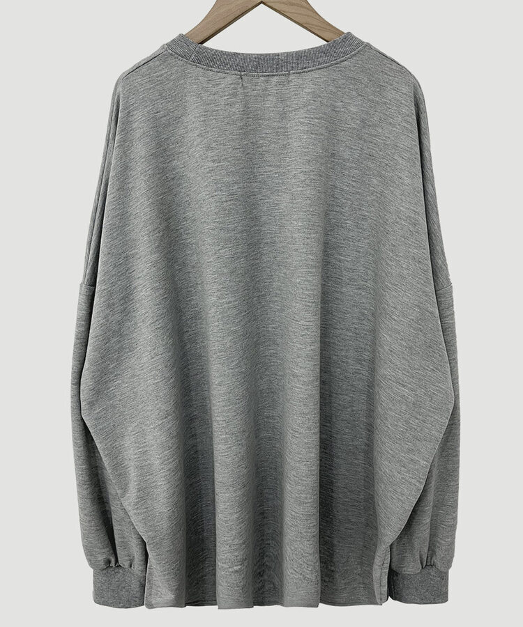 スリットオーバーフィットトレーナー