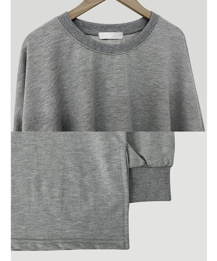 スリットオーバーフィットトレーナー