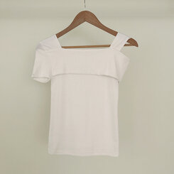 アンバランスオフショルダースリムTシャツ