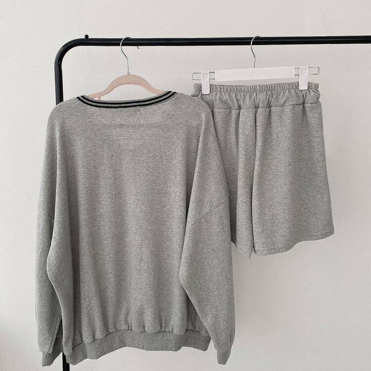 [SET]配色Vネックレタリングトレーナー ショートパンツ