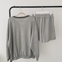 [SET]配色Vネックレタリングトレーナー ショートパンツ