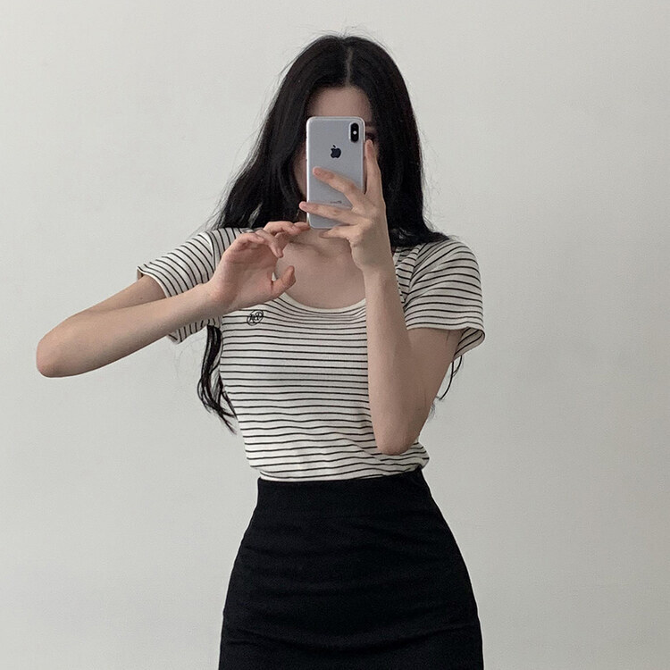 BA刺繍ラウンドネックストライプリブTシャツ IVORY