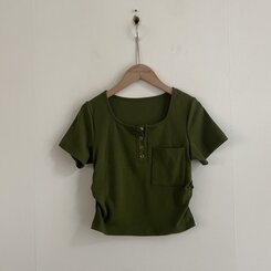 シャーリングポケットクロップボタンTシャツ7色