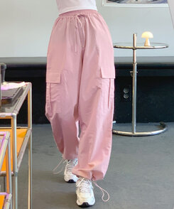 カーゴジョガーストリングワイドロングパンツ ピンク