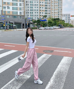カーゴジョガーストリングワイドロングパンツ ピンク
