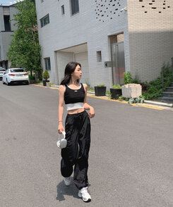 カーゴジョガーストリングワイドロングパンツ ブラック