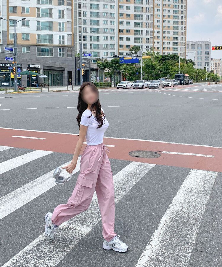 カーゴジョガーストリングワイドロングパンツ ピンク