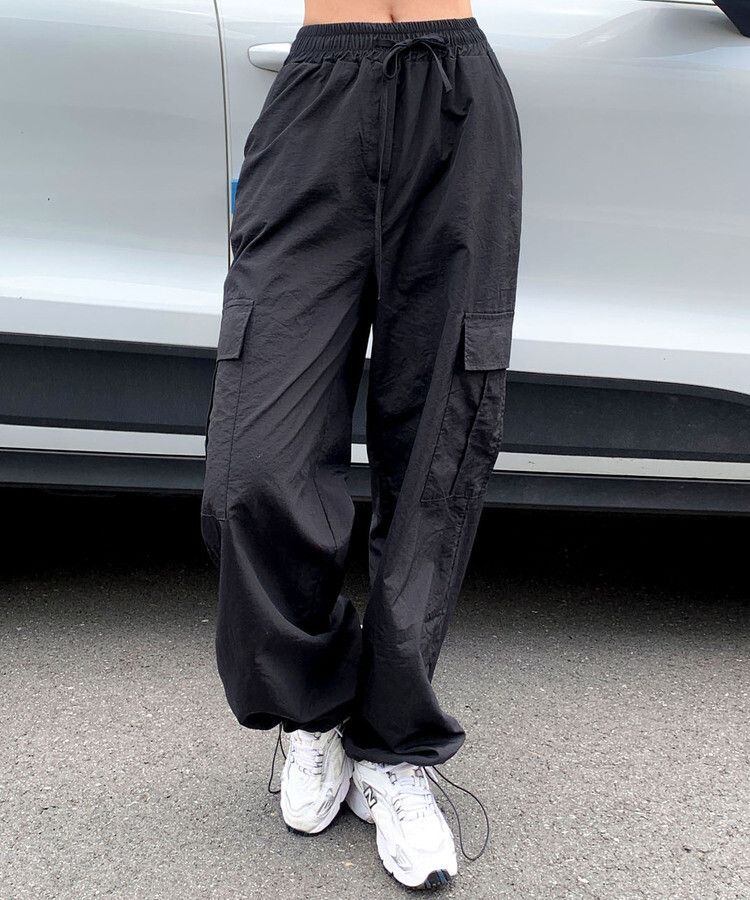 カーゴジョガーストリングワイドロングパンツ ブラック