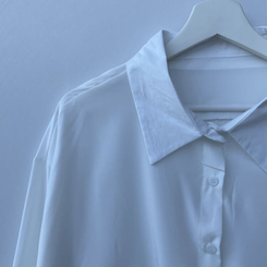 ルーズフィットシャツブラウス