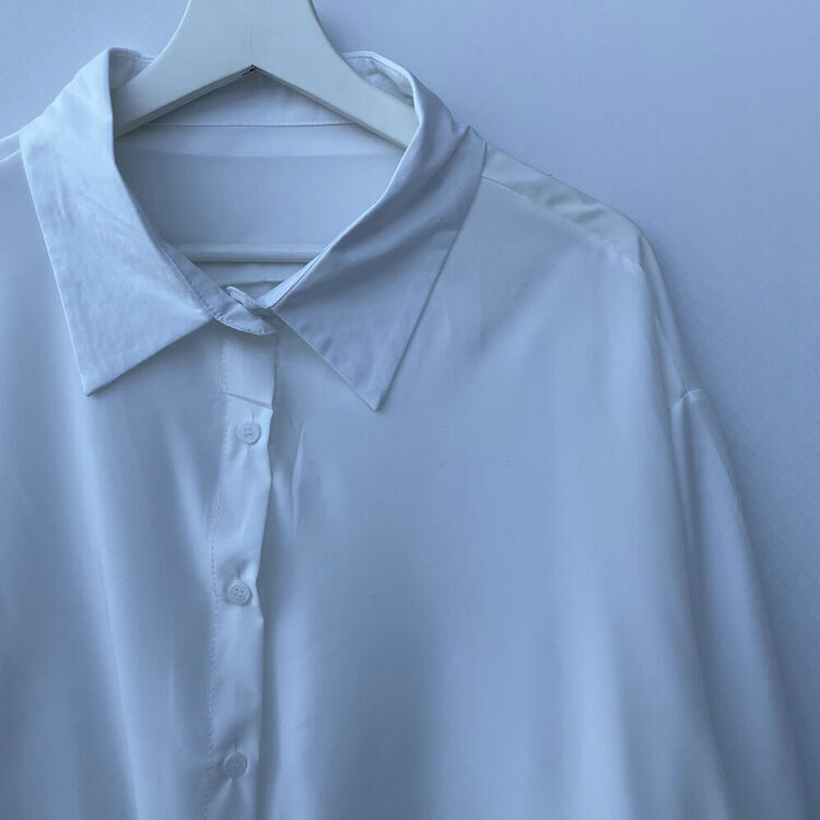 ルーズフィットシャツブラウス