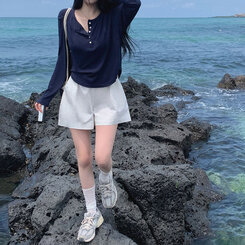 長袖Tシャツ ルーズフィットリブボタンラウンド長袖Tシャツ ネイビー