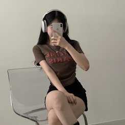 半袖Tシャツ エンボスシャーリングレタリングクロップTシャツ6色 ブラウン