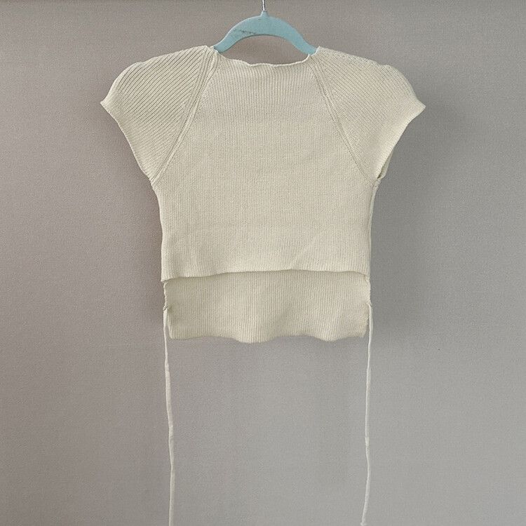 バックリボンクロップTシャツ