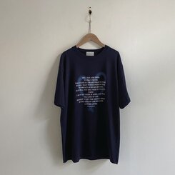 オーバーフィットレタリングTシャツ