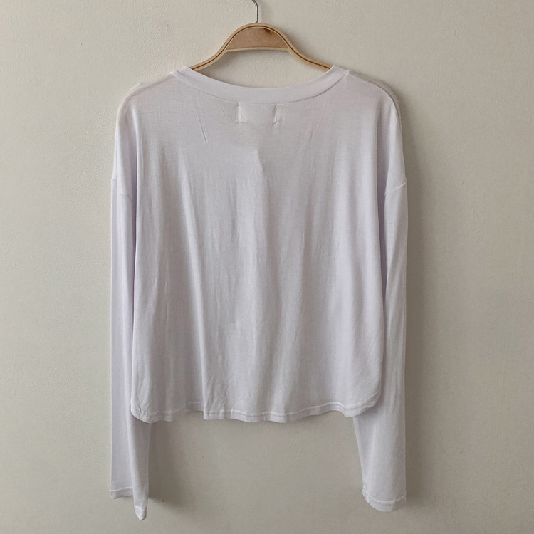 スリーボタンルーズフィット長袖Tシャツ