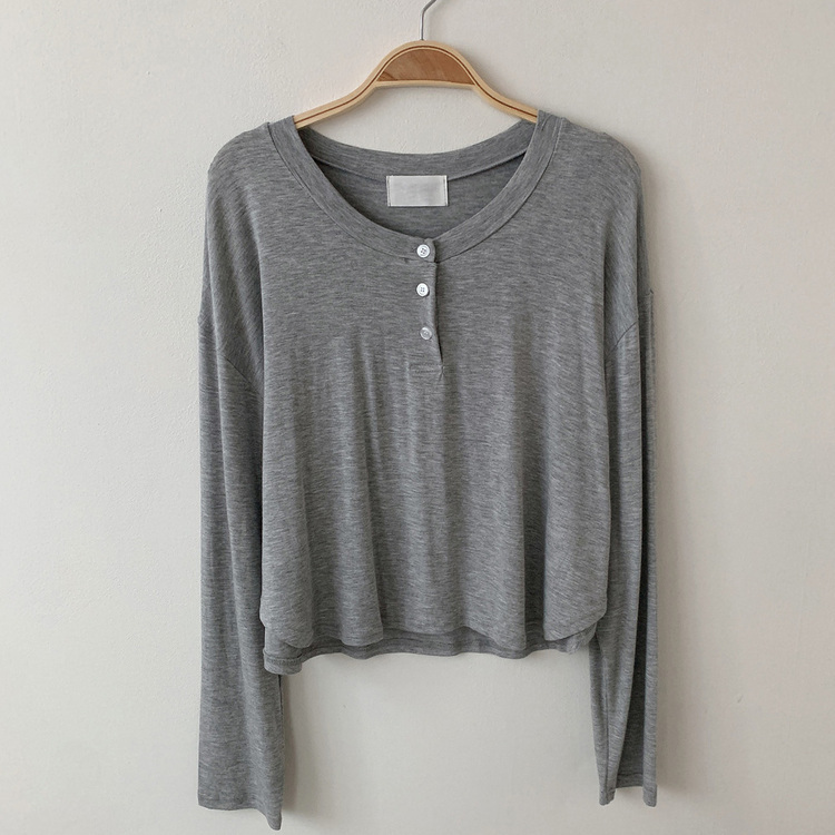 スリーボタンルーズフィット長袖Tシャツ