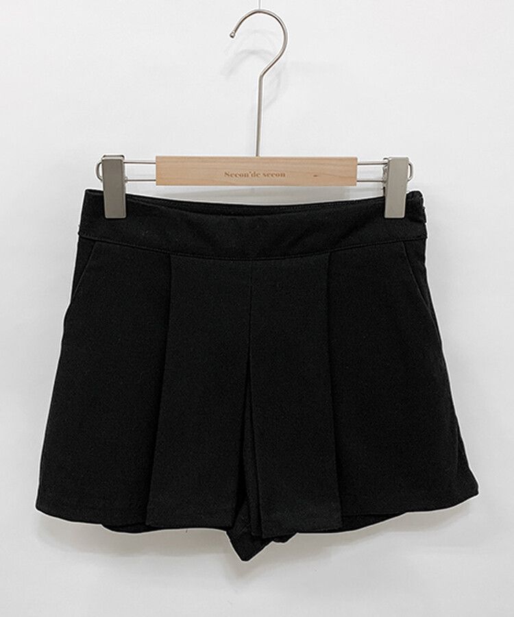 黒 プリーツ付きショートパンツ プリーツショートパンツ ZW COLLECTION - ブラック | ZARA Japan