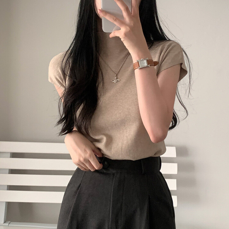 ハーフネックパフ半袖ニット LIGHT BEIGE