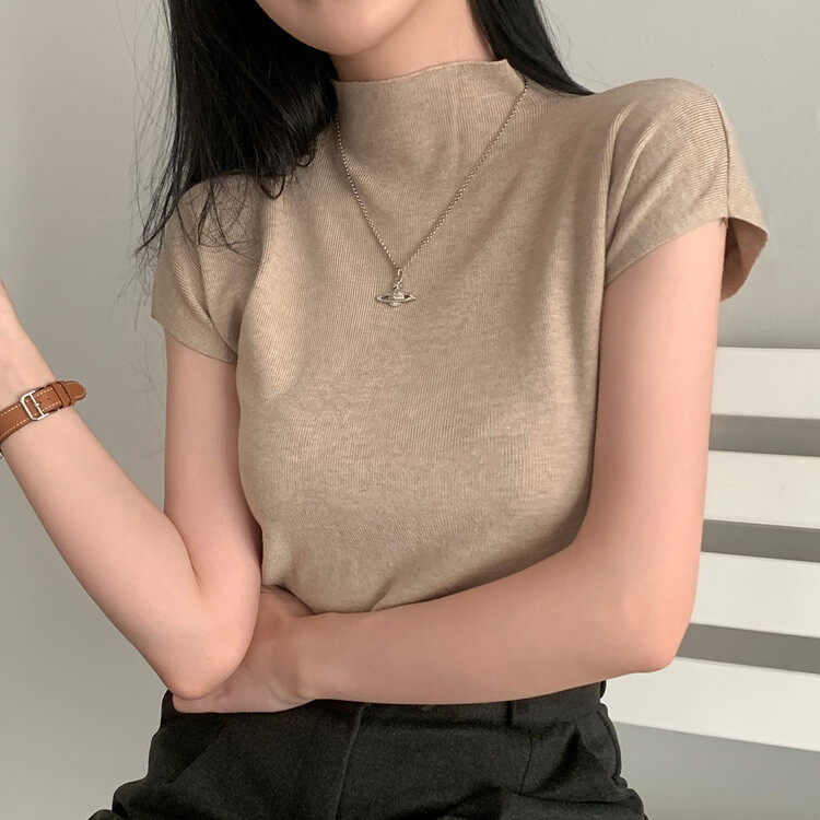 ハーフネックパフ半袖ニット LIGHT BEIGE