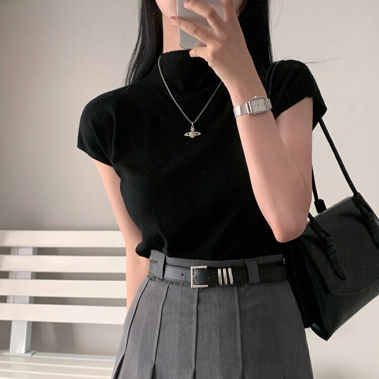 ハーフネックパフ半袖ニット BLACK