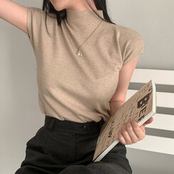 ニット ハーフネックパフ半袖ニット LIGHT BEIGE