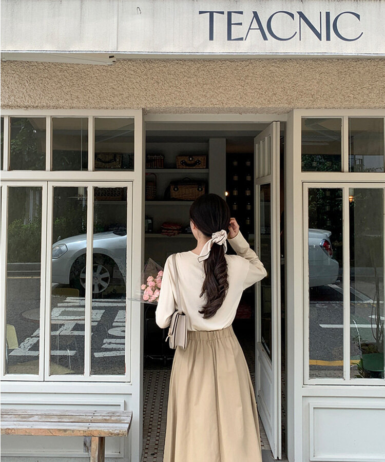 ザロウ　the row クリーム色タイトロングスカート ストレッチサテンロングスカート |mila schon|CORONET（コロネット
