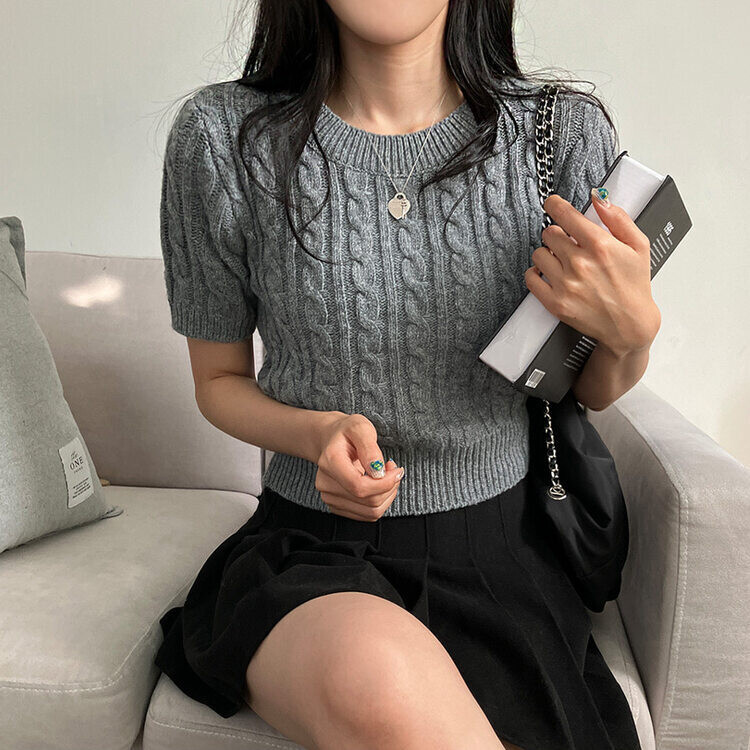 벤티 울 케이블 라운드 반팔 니트 그레이