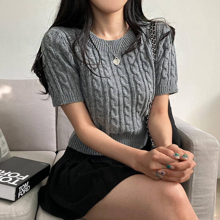 벤티 울 케이블 라운드 반팔 니트 그레이