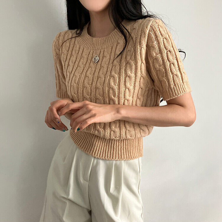 벤티 울 케이블 라운드 반팔 니트 베이지