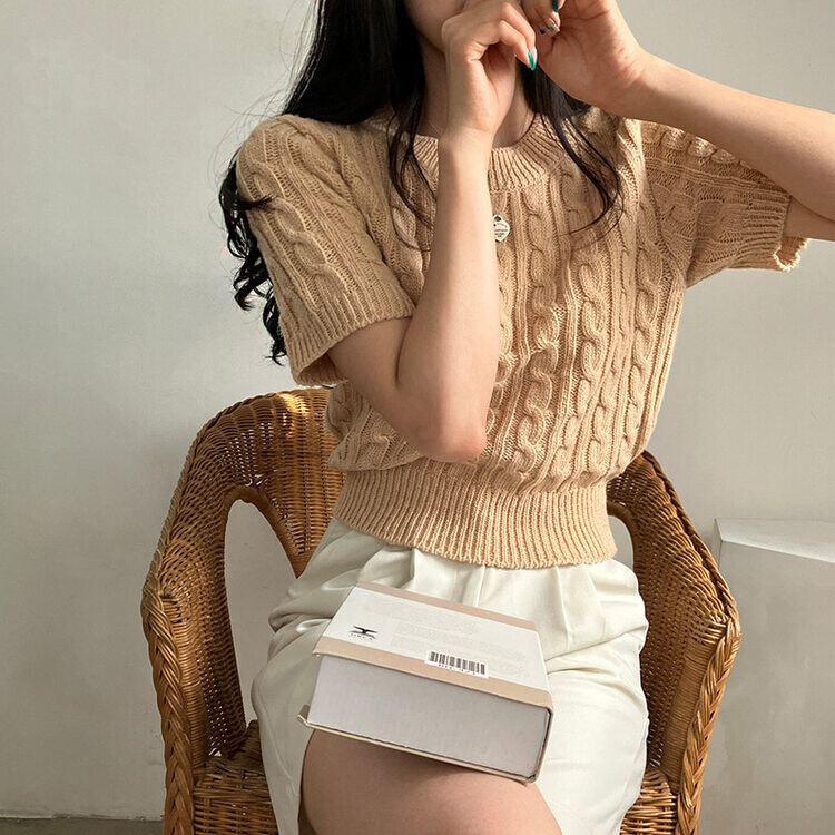 벤티 울 케이블 라운드 반팔 니트 베이지