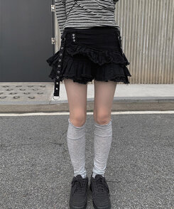 パンチングストラップティアードダメ―ジミニスカート｜ミニ