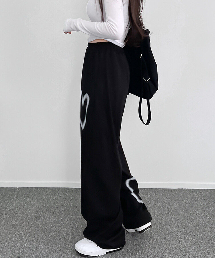 ハートプリントトレーニングワイドパンツ ブラック