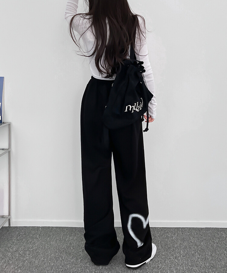 ハートプリントトレーニングワイドパンツ ブラック