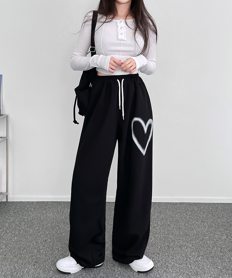 ハートプリントトレーニングワイドパンツ ブラック