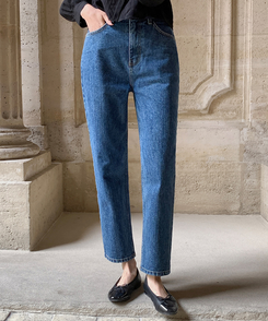 デニム テーパードストレートフィットデニム DENIM